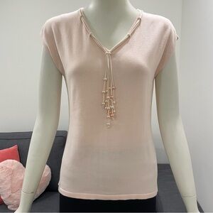 KASPER Lightweight Pink Knit Sleeveless Top With Front Pearl Detail Size Medium